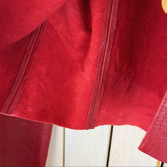GAP | Tie-Front Vintage Genuine Leather Red Jacket - Picture 4 of 7
